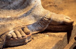 caryatid feet