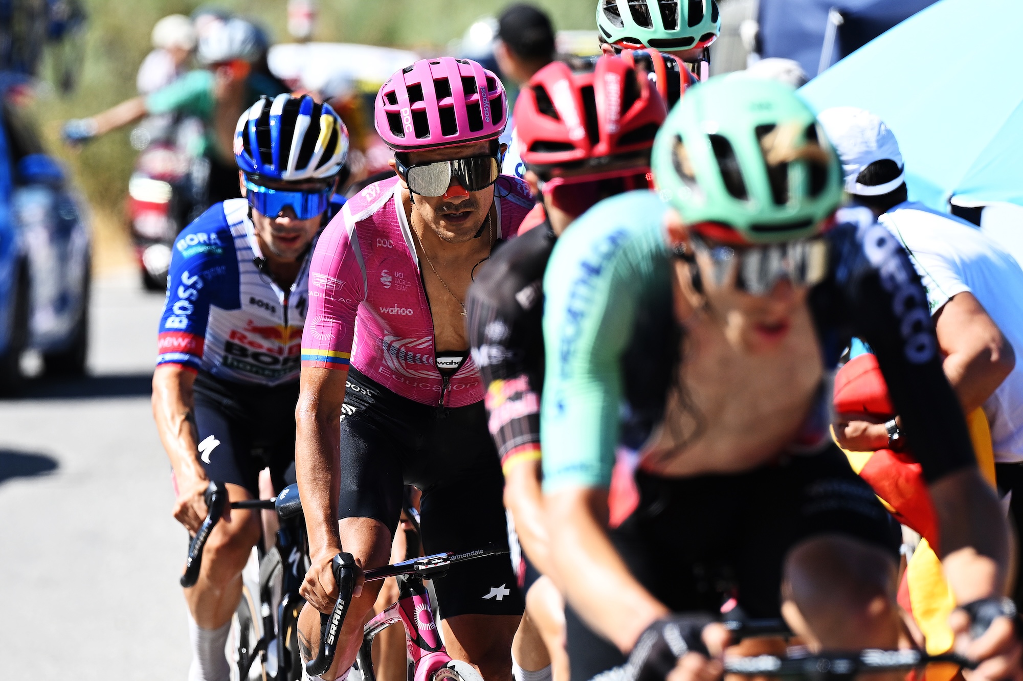 Richard Carapaz attacks during the La Vuelta