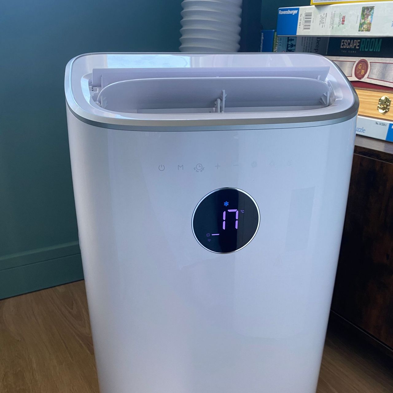 Dreo 318s portable air conditioner on in a home office