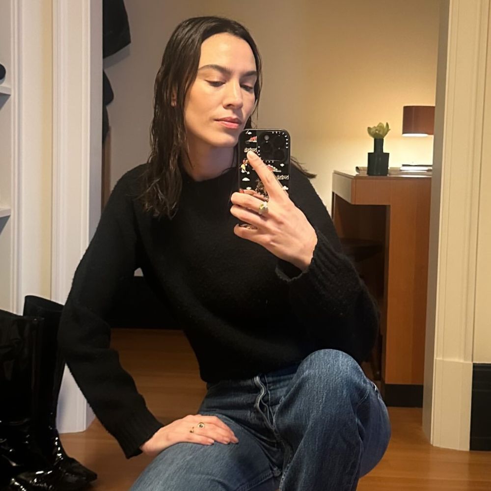 Alexa Chung Just Wore the It Flats Fashion People Are Buying for Spring