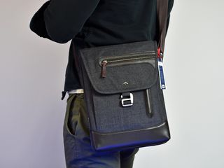 Brenthaven Collins Vertical Messenger Bag Carry your Surface in style