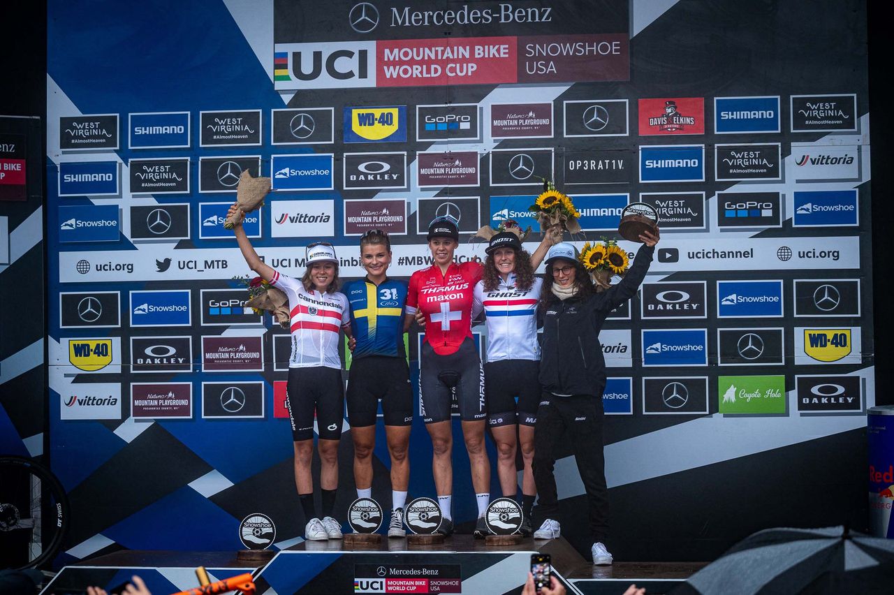 L to r: Mona Mitterwallner, Jenny Rissveds, Alessandra Keller, Anne Terpstra, Jolanda Neff