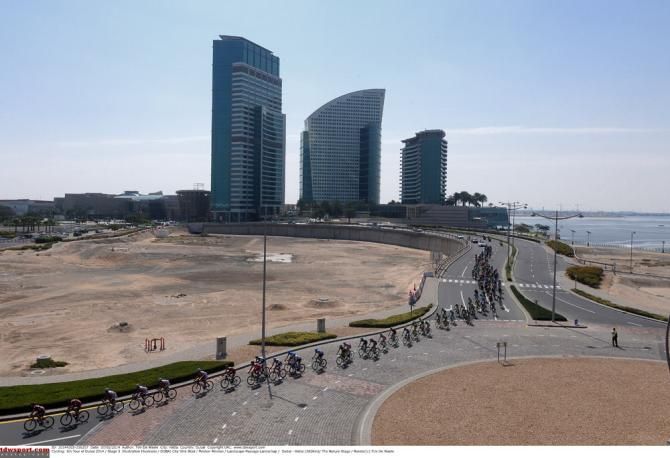 The peloton in action during stage 3 at the Dubai Tour