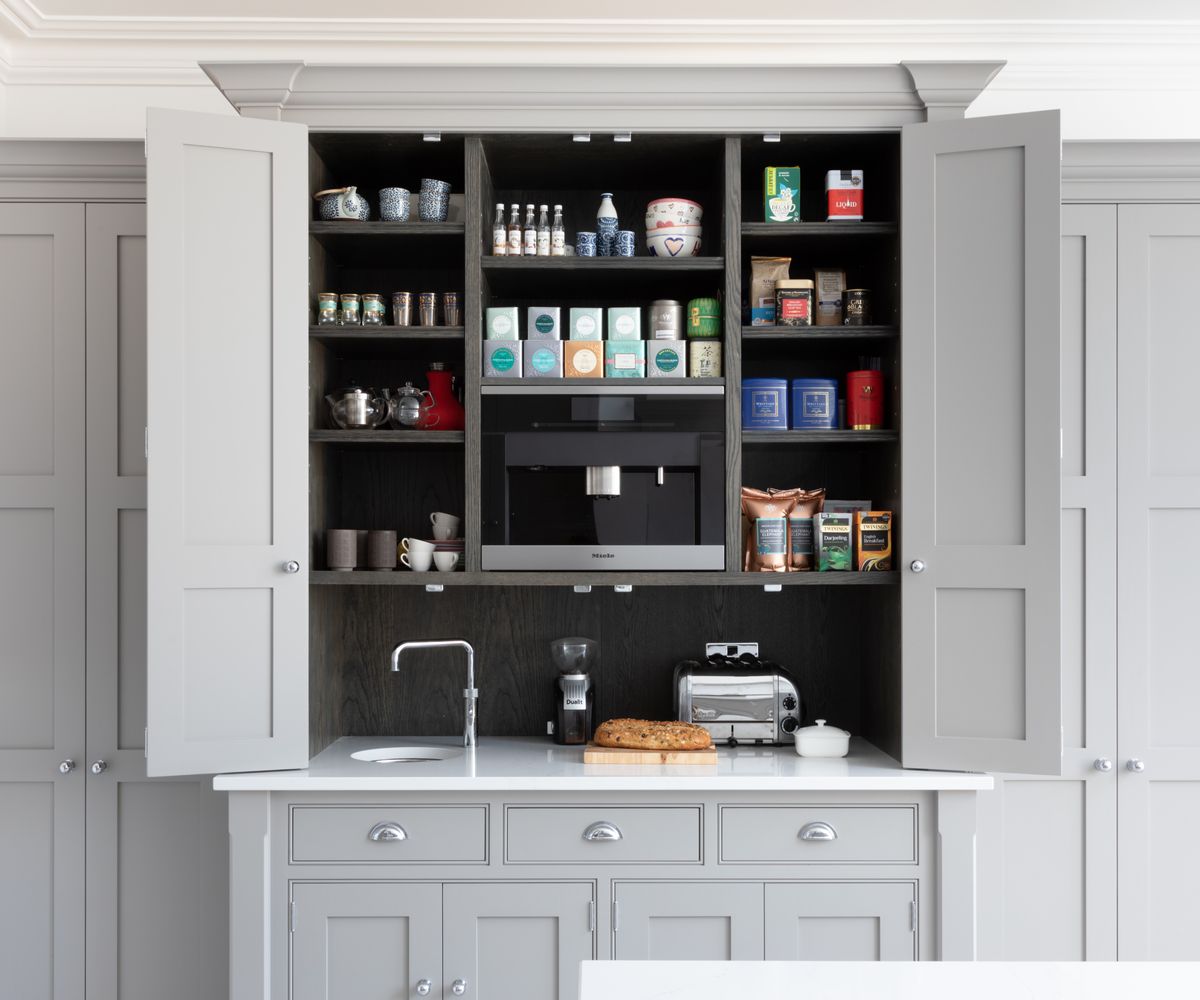 Small kitchen ideas: design tips for compact culinary spaces | Homebuilding