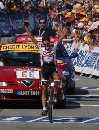 Carlos Sastre (Team CSC) apparently carried the dummy with him for the whole Tour in 2003