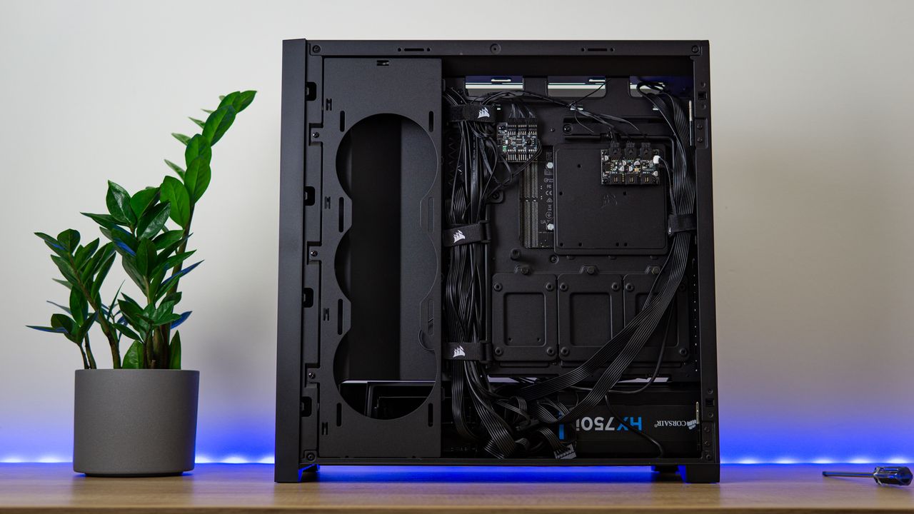 Corsair 5000X