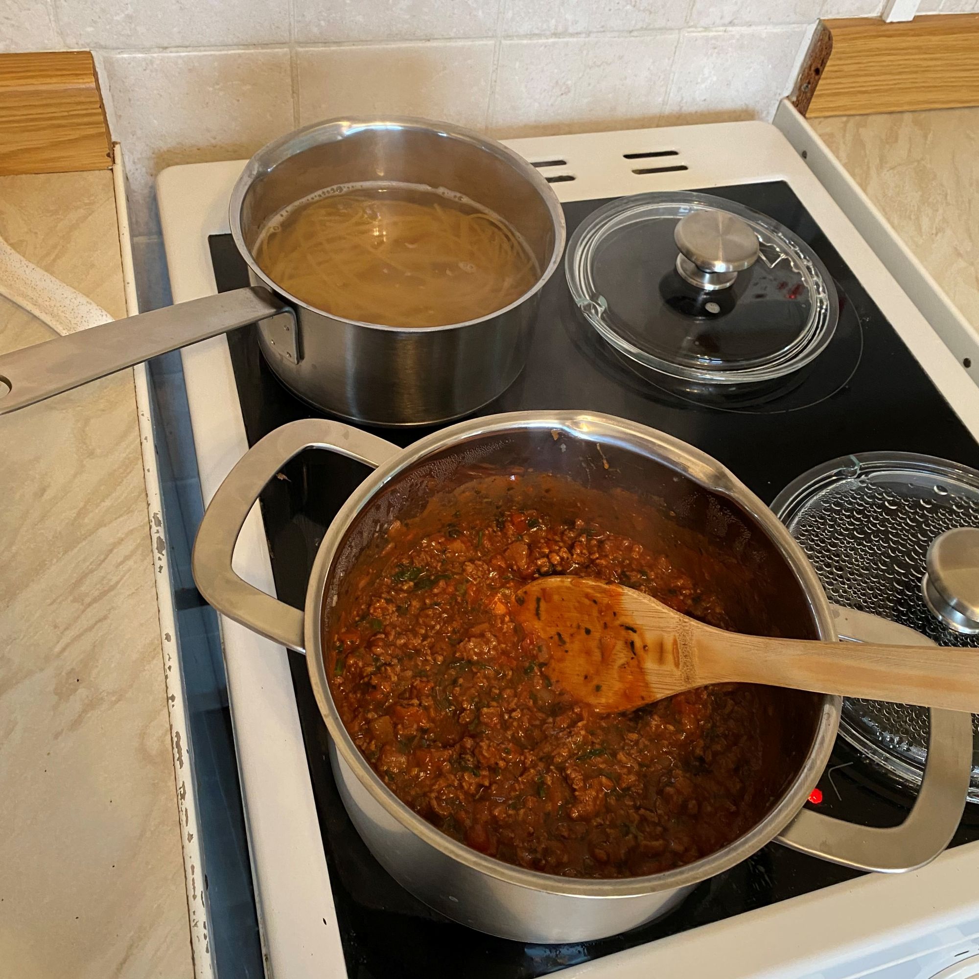 spaghetti bolognaise cooking in IKEA cookware