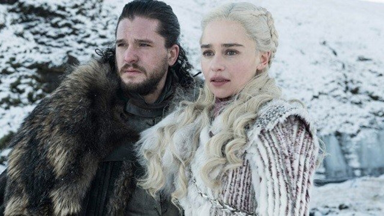 Game of Thrones Jon Snow and Daenerys in Season 8.