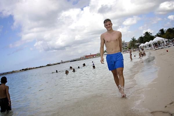 Marcel Kittel on a stroll along the beach