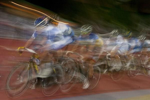 The madison was raced at a frenetic pace.