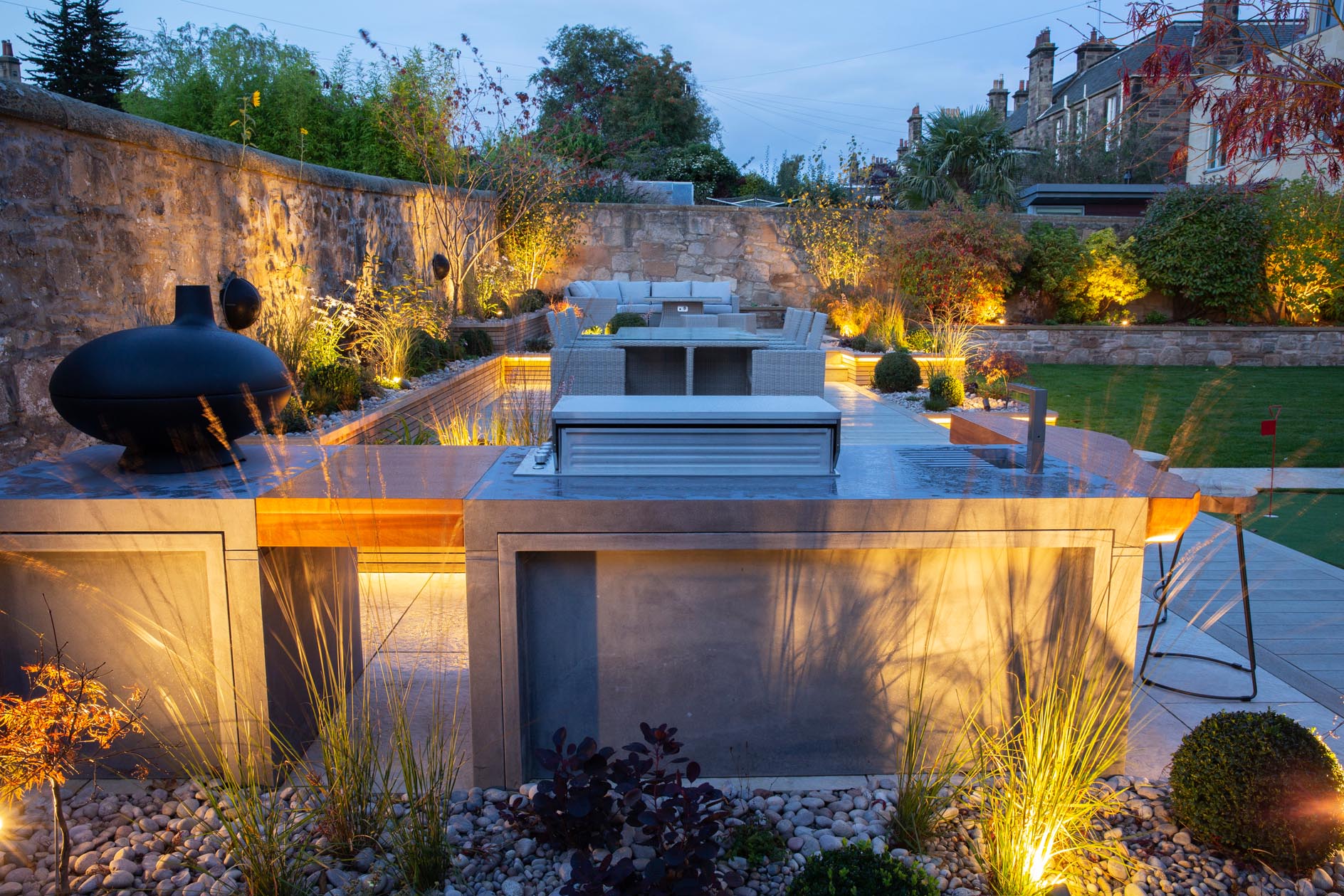 Garden design by Sue Douglas. Photo: Sheila Sim