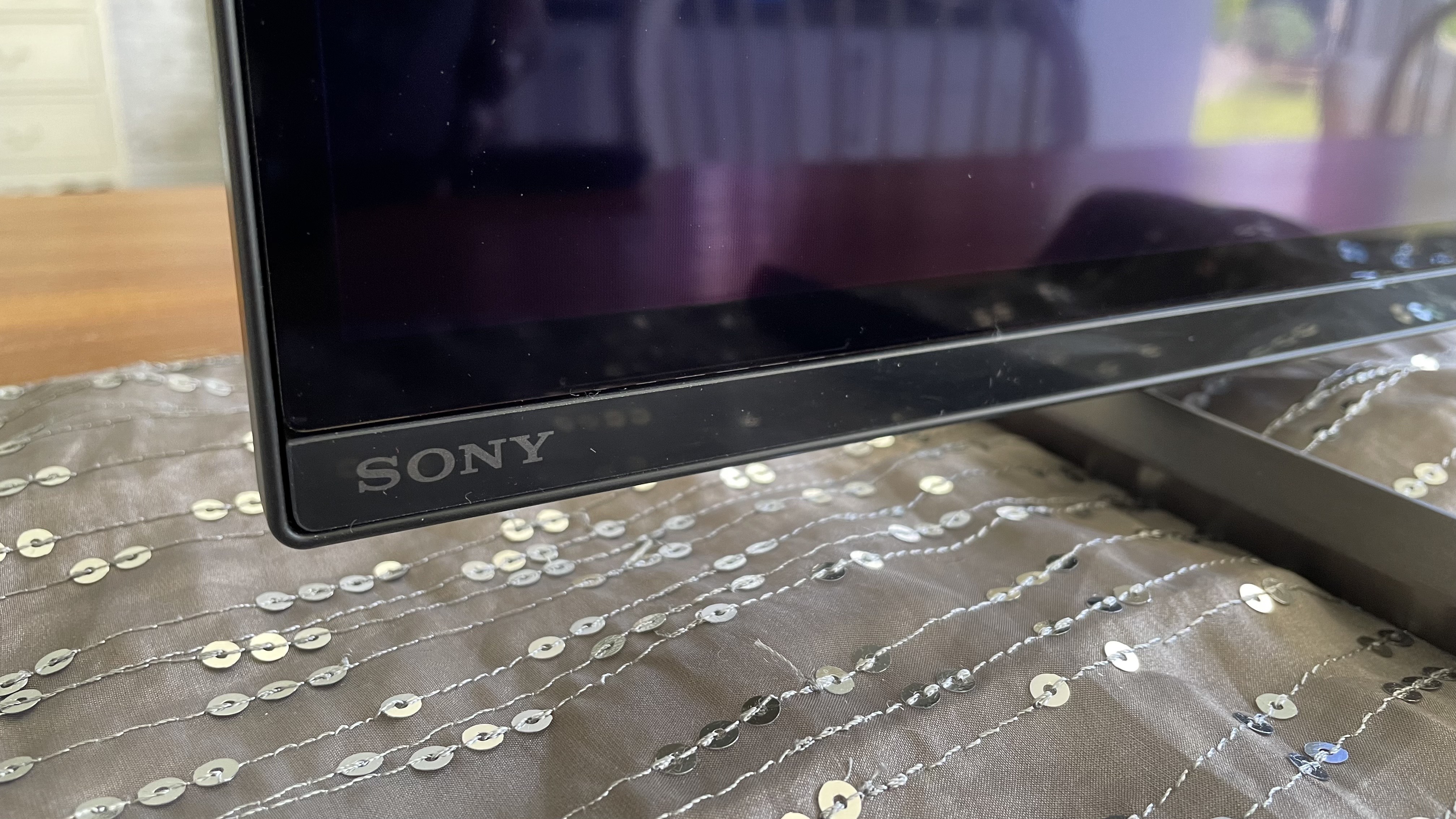 A close up of the bezel on the Sony XR-65A80L