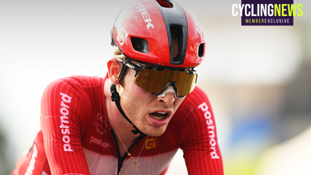 KIGALI, RWANDA - SEPTEMBER 28: Mattias Skjelmose and Team Denmark crosses the finish line on fourth place during the 98th UCI Cycling World Championships Kigali 2025, Men Elite Road Race a 267.5km race from Kigali to Kigali on September 28, 2025 in Kigali, Rwanda. (Photo by Dario Belingheri/Getty Images)