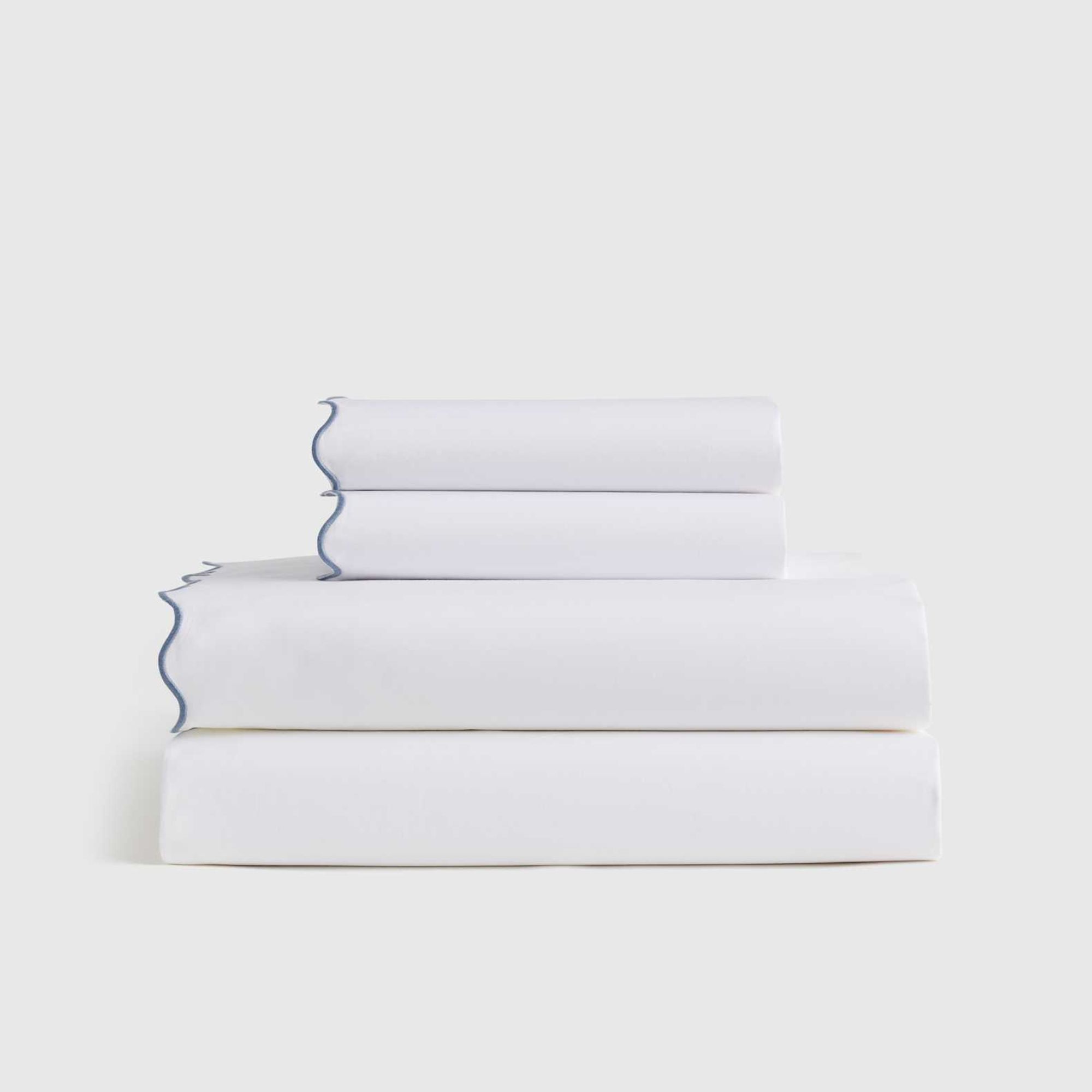 Quince Classic Organic Percale Scallop Fitted Sheet Set