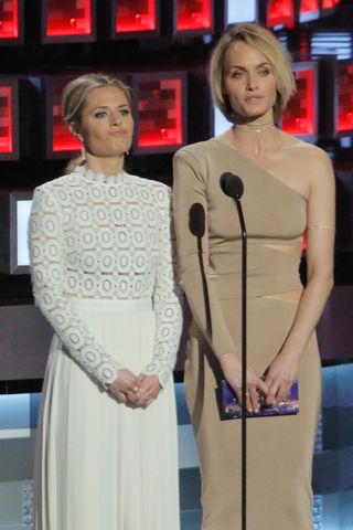 Amber Valetta & Maggie Lawson At The People's Choice Awards 2016