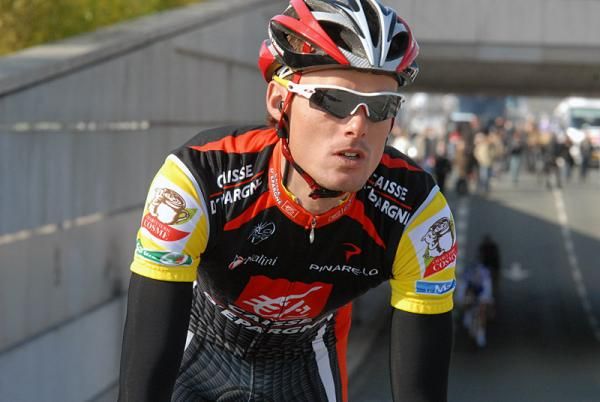 A relaxed Luis L&eacute;on Sanchez (Caisse d'Epargne) before the start of stage 3.