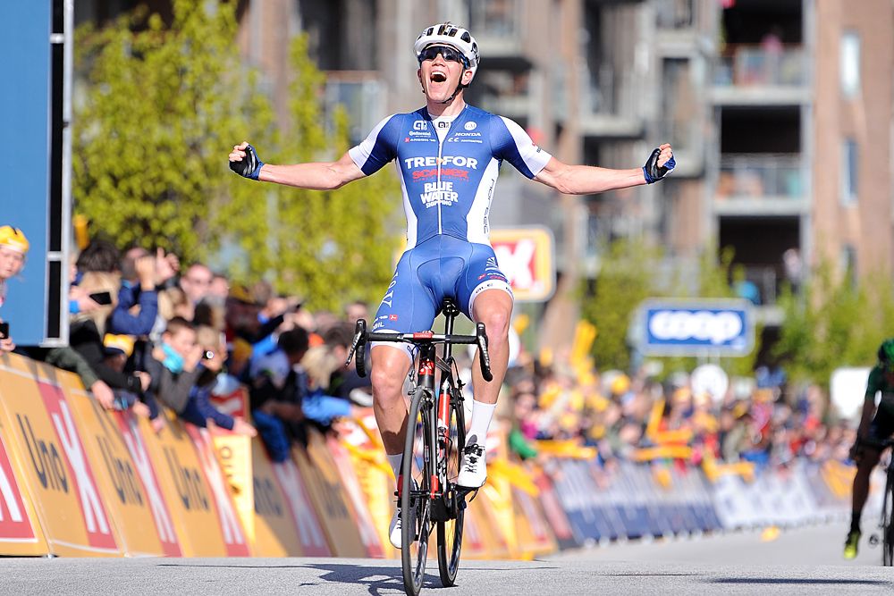 S&oslash;ren Kragh Andersen of Tre For-Blue Water wins stage 4 of Tour des Fjords