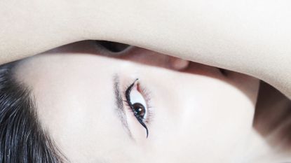 Genius Eyeliner Hacks Application Tips Every Woman Needs to Know