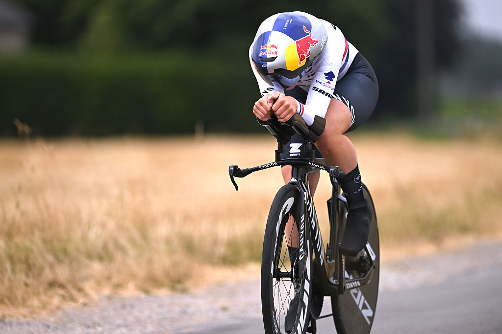 MAASEIK, BELGIUM - JULY 18: Zoe Backstedt of Great Britain and Team CANYON//SRAM zondacrypto - White Best Young Rider Jersey competes during the 12th Baloise Ladies Tour 2026 - Stage 3a a 8.4km individual time trial stage from Maaseik to Maaseik on July 18, 2026 in Maaseik, Belgium. (Photo by Luc Claessen/Getty Images)