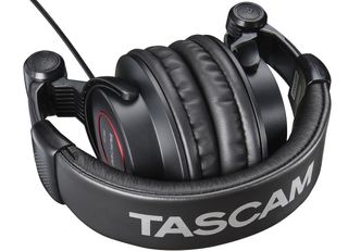 Tascam TH-11 headphones