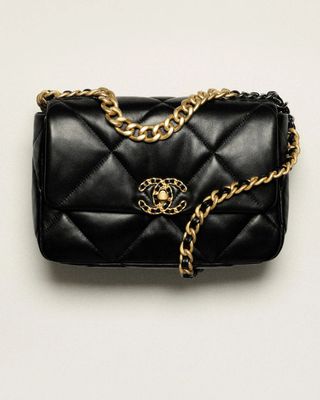 CHANEL, Chanel 19 Handbag