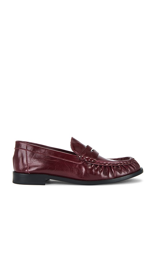 Tyche Loafer