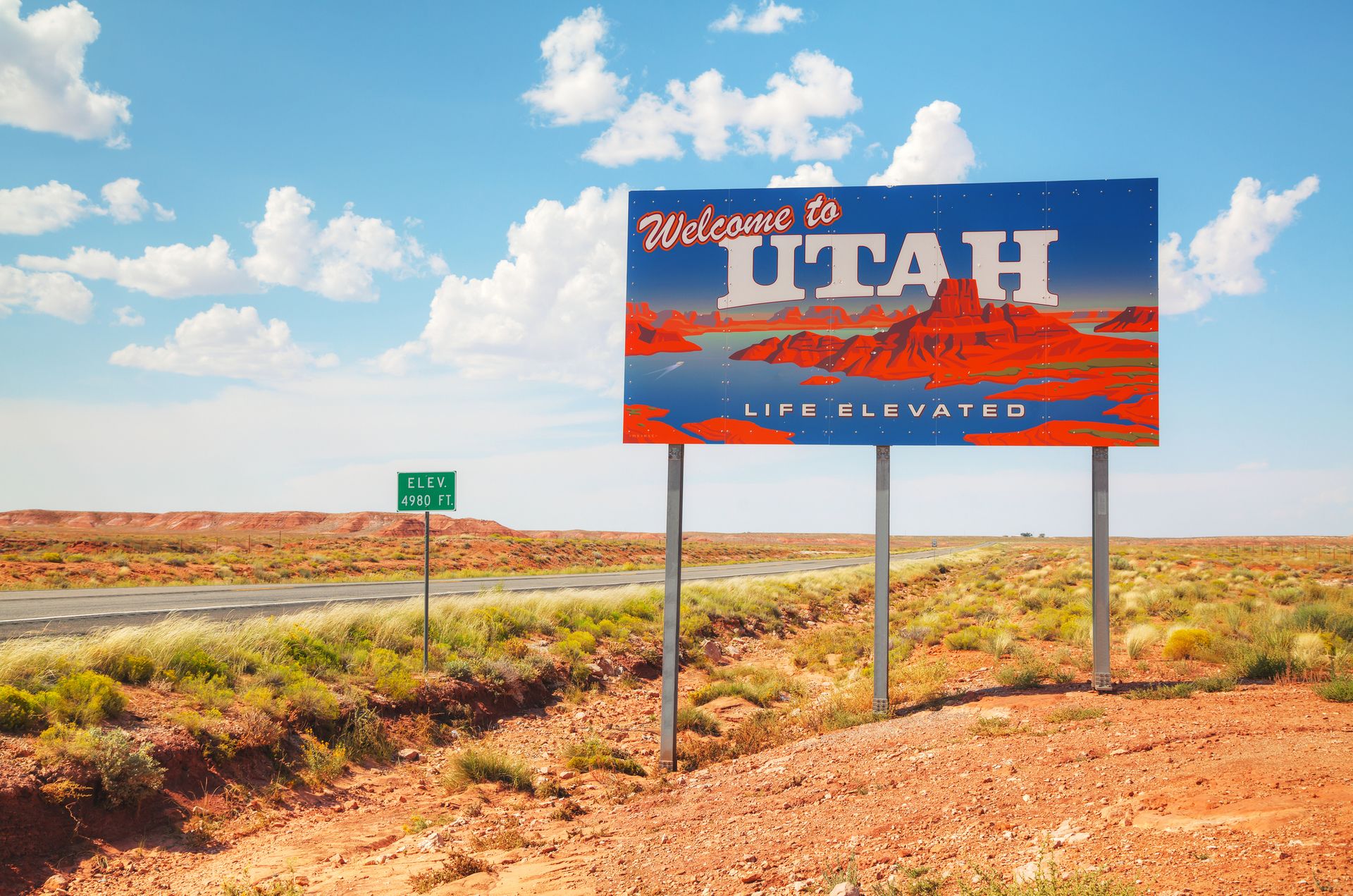 How much does Utah tax retirement income?