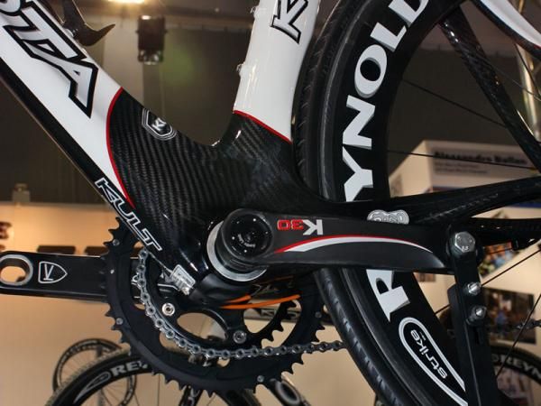 Lots of carbon fiber bottom bracket areas are referred to as 'massive' but this one actually is. There's a lot of carbon fiber down there.