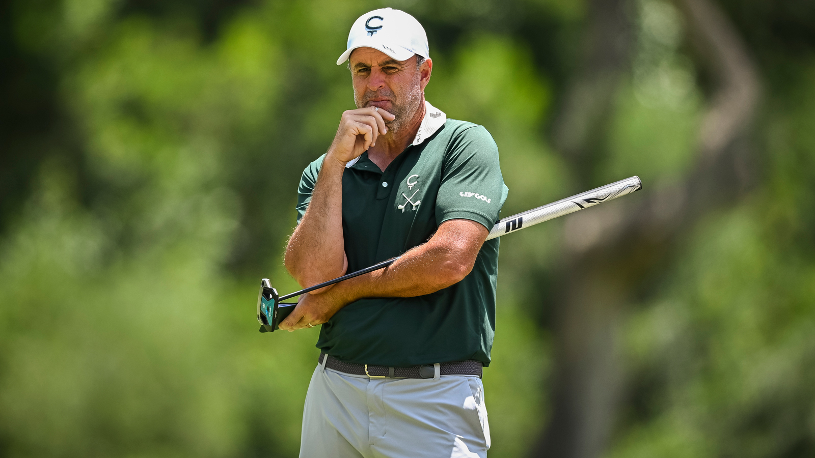 Richard Bland watches a putt