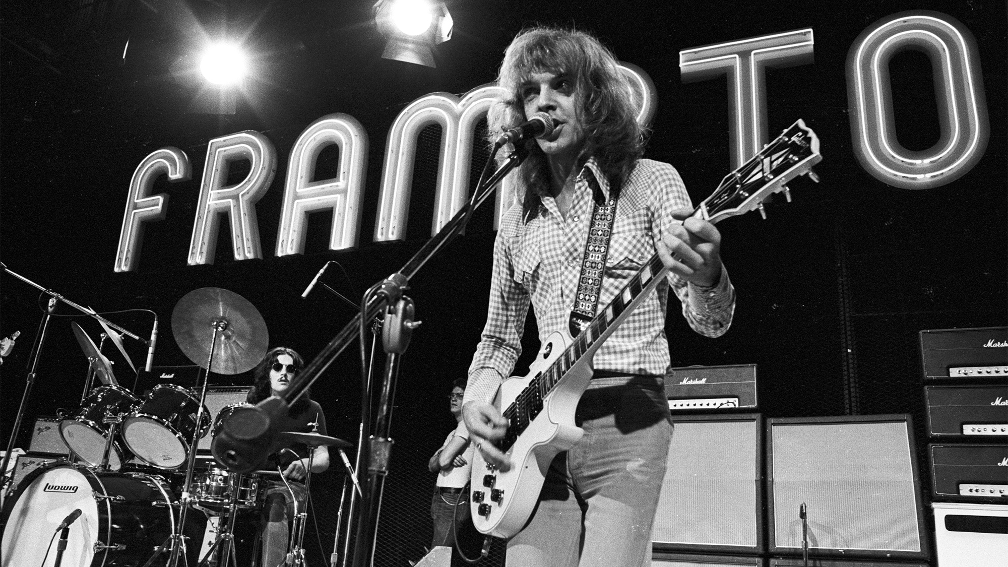 UNSPECIFIED - CIRCA 1978: Photo of Peter Frampton