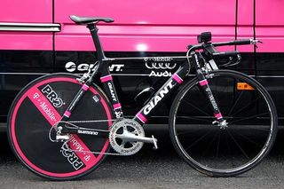Michael Rogers' Giant time trial bike.