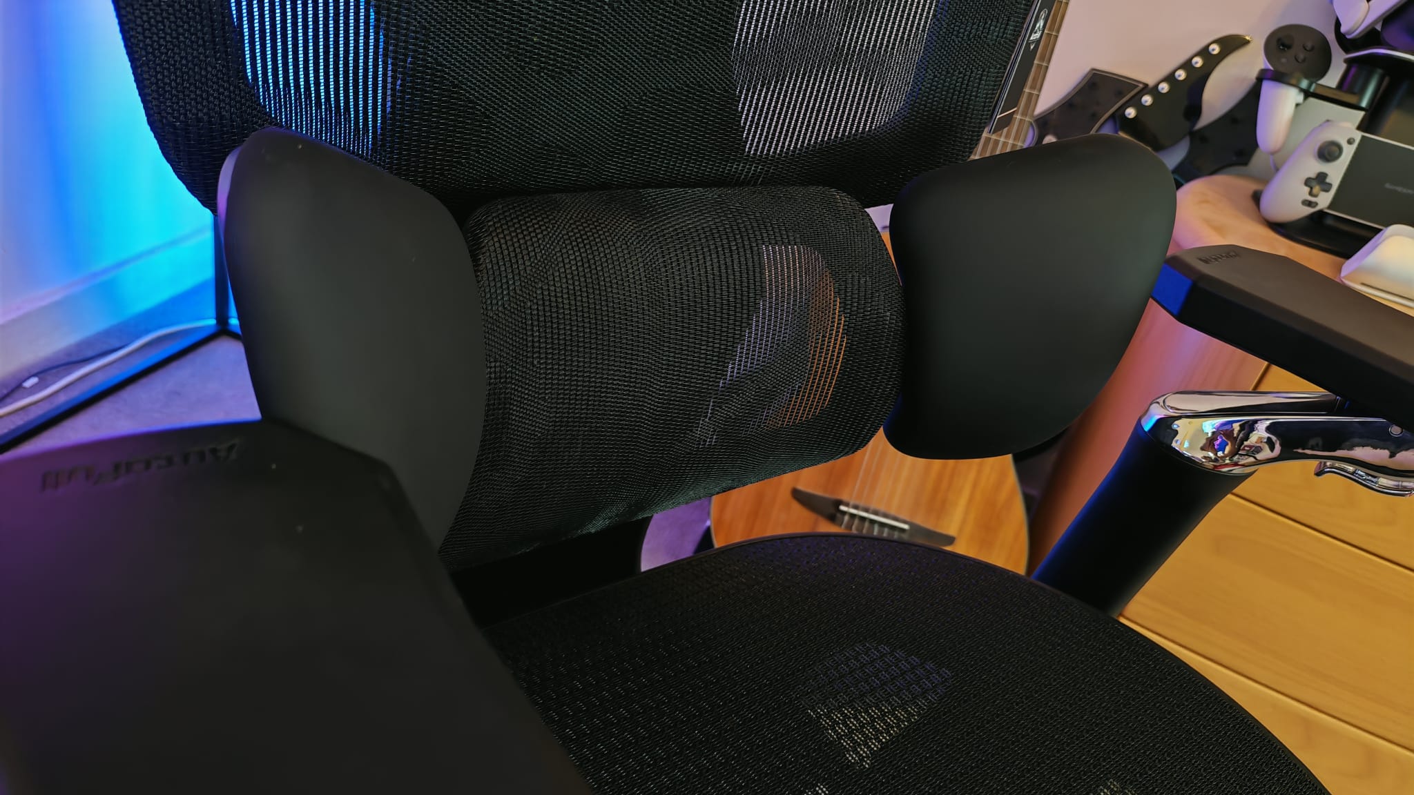 A close up shot of the lumbar support on the AutoFull G7