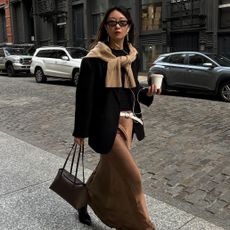 Influence anti-basic winter outfits: blazer, jumper and skirt