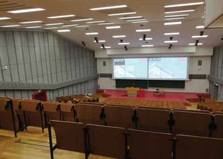 To keep pace with students’ expectations and remain on the cutting edge of modern education, TU Berlin sought to refurbish two of its auditoriums with upgraded AV systems.