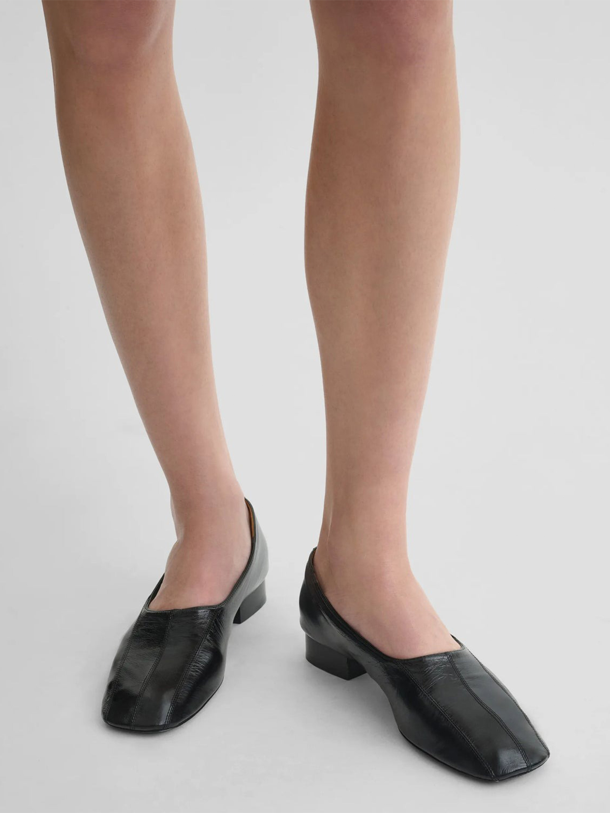 Club Slipper | Black Shiny Leather