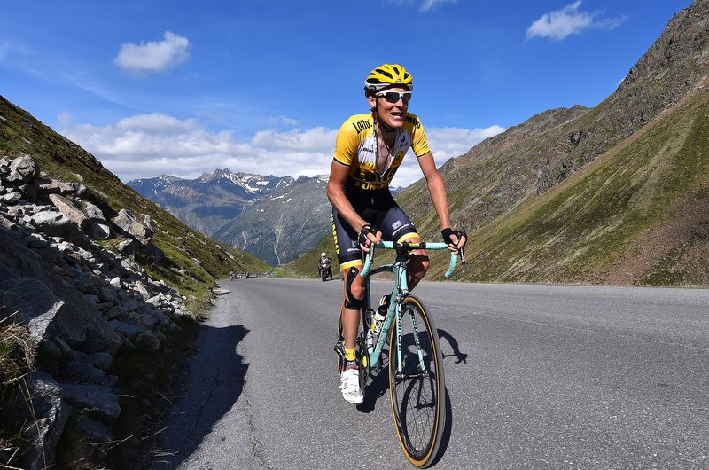 Robert Gesink (LottoNL-Jumbo) riding to 16th