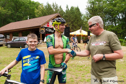 Race Director Rick Plite congratulates Men&rsquo;s Open Winner Brian Schworm