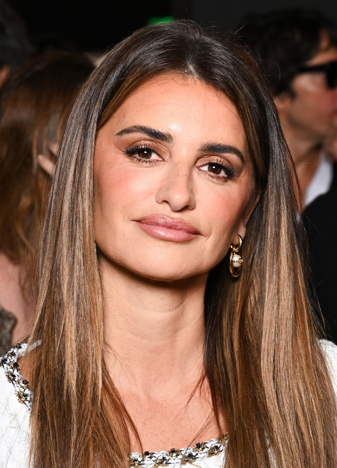 Penelope Cruz attends the Chanel Womenswear Spring/Summer 2024 show as part of Paris Fashion Week on October 03, 2023 in Paris, France