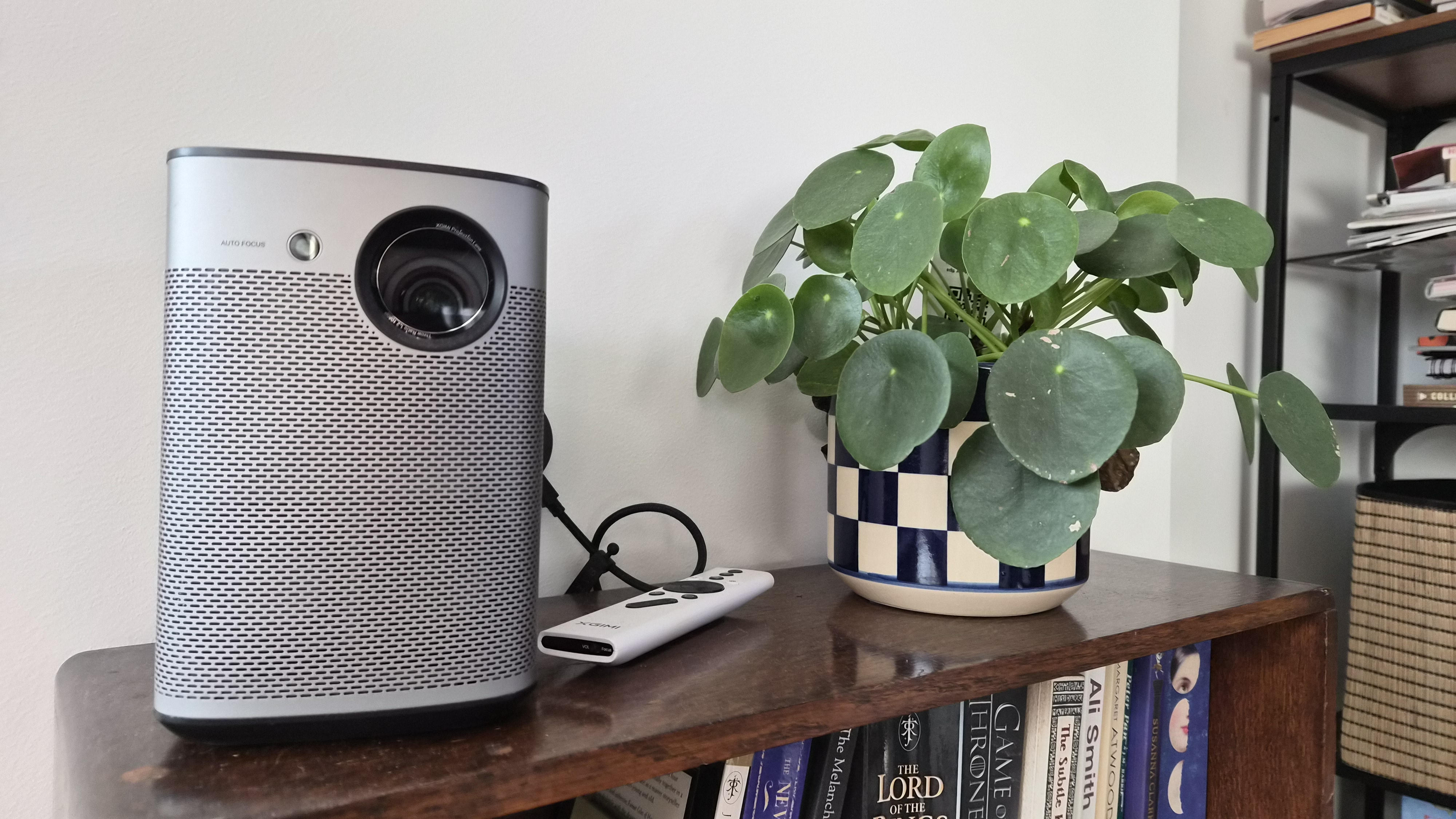 Xgimi Halo+ on table