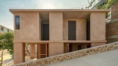 Manuel Cervantes Estudio Kon-tigo housing project in Acapulco, Mexico