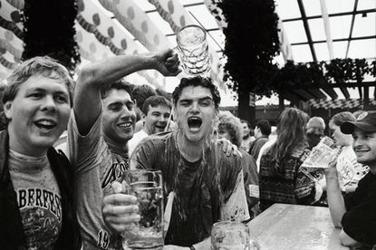 Don't be that guy: A visual etiquette guide to enjoying (and possibly remembering) Oktoberfest