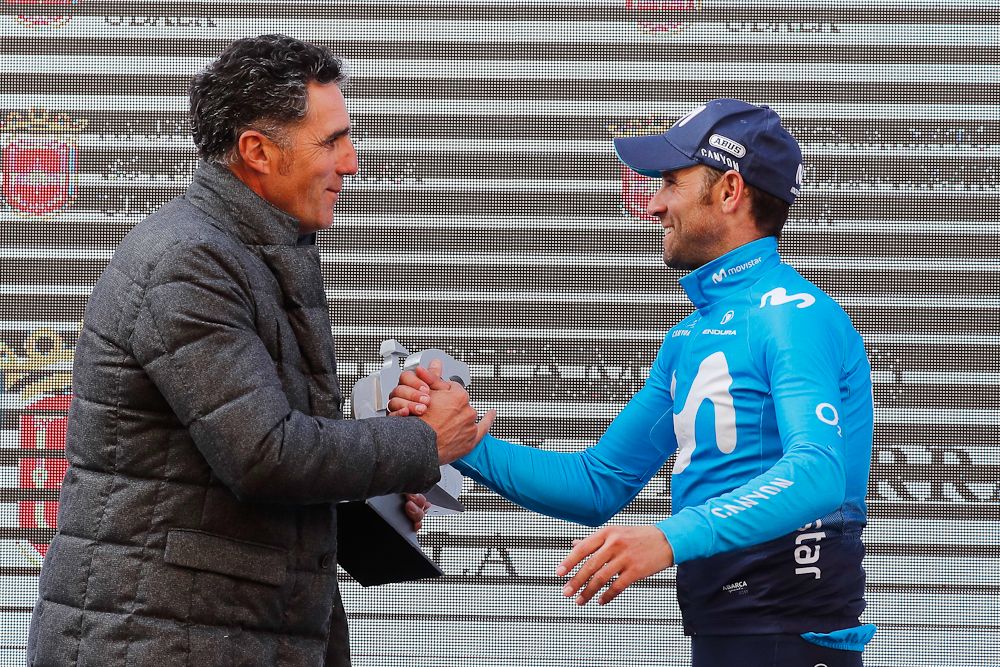 Miguel Indurain congratulates Alejandro Valverde