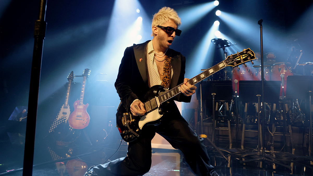 Andrew Watt performs onstage during the 67th GRAMMY Awards Pre-GRAMMY Gala & GRAMMY Salute to Industry Icons Honoring Jody Gerson on February 01, 2025 in Los Angeles, California