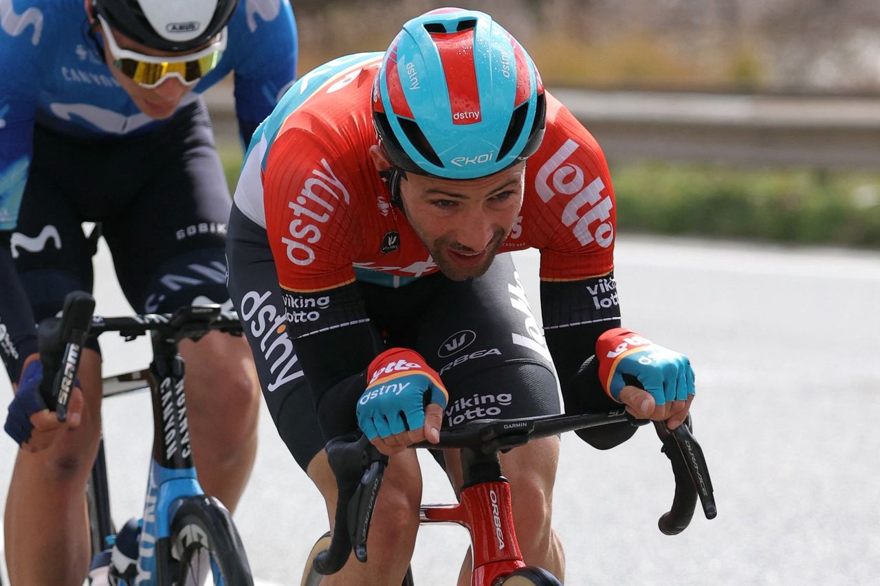 Victor Campenaerts leading the break at Paris-Nice