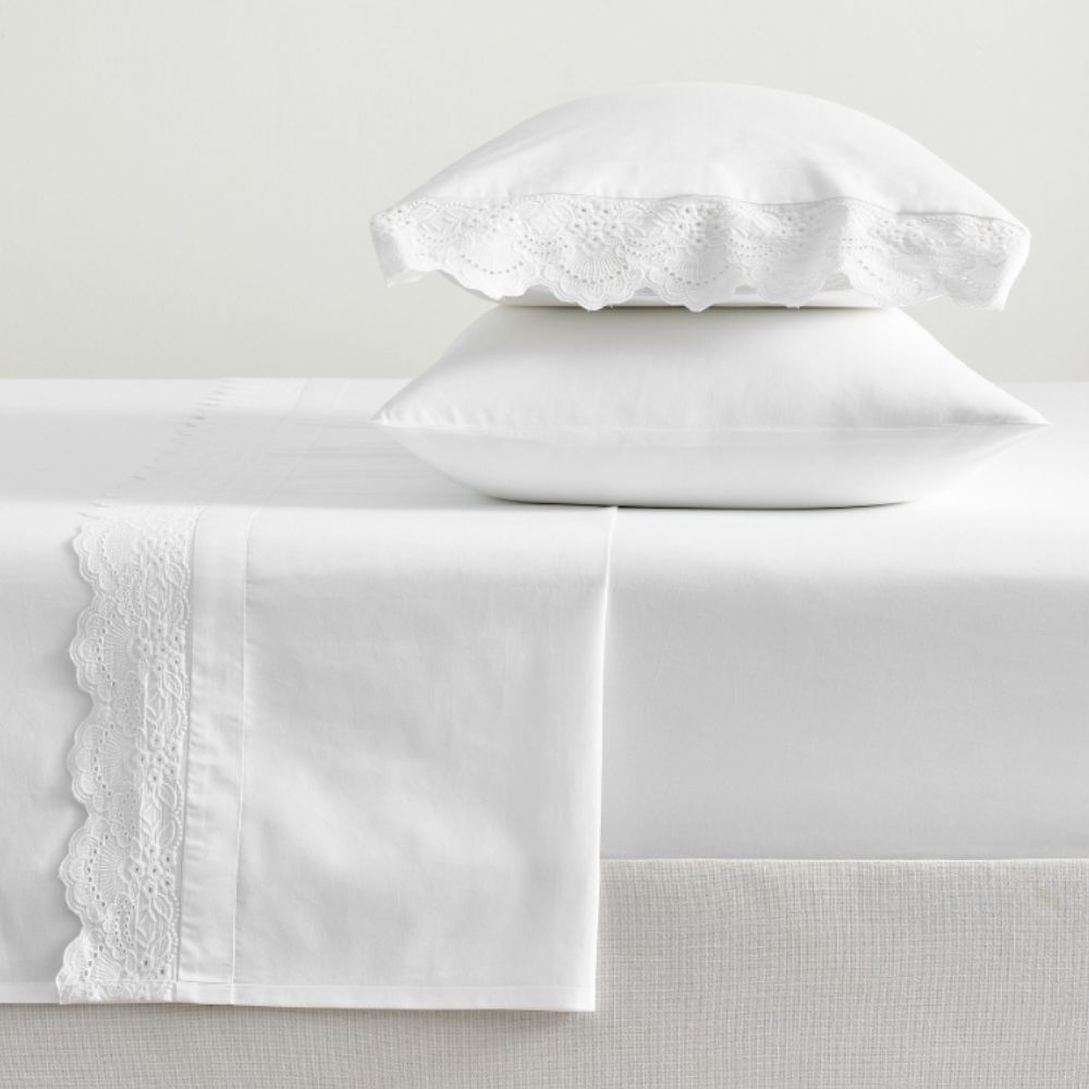 White embroidered sheet and pillow case set