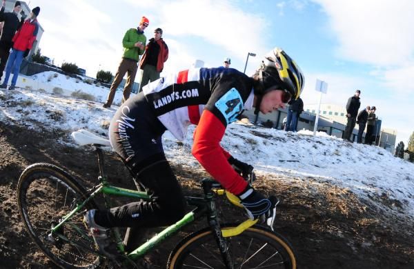 Andrea Smith (Minuteman Road Club) heading down a descent.