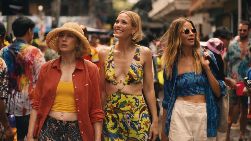 Carrie Coon, Leslie Bibb and Michelle Monaghan walking through Thailand in The White Lotus