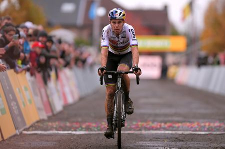 Wout Van Aert completed the podium