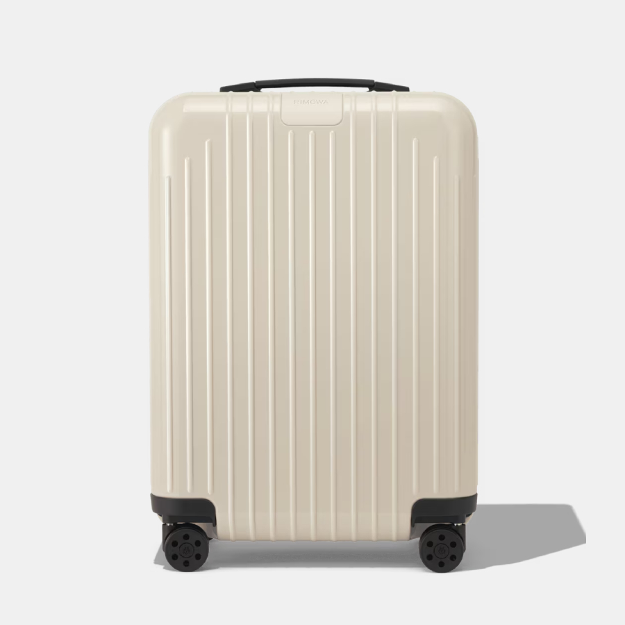 spring travel essentials