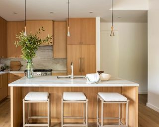 neutral modern kitchen with kitchen island